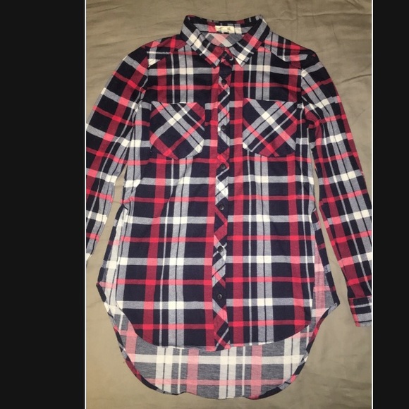 4 Long Sleeve Buttoned Up Plaid Shirts From Ardene - Picture 4 of 4